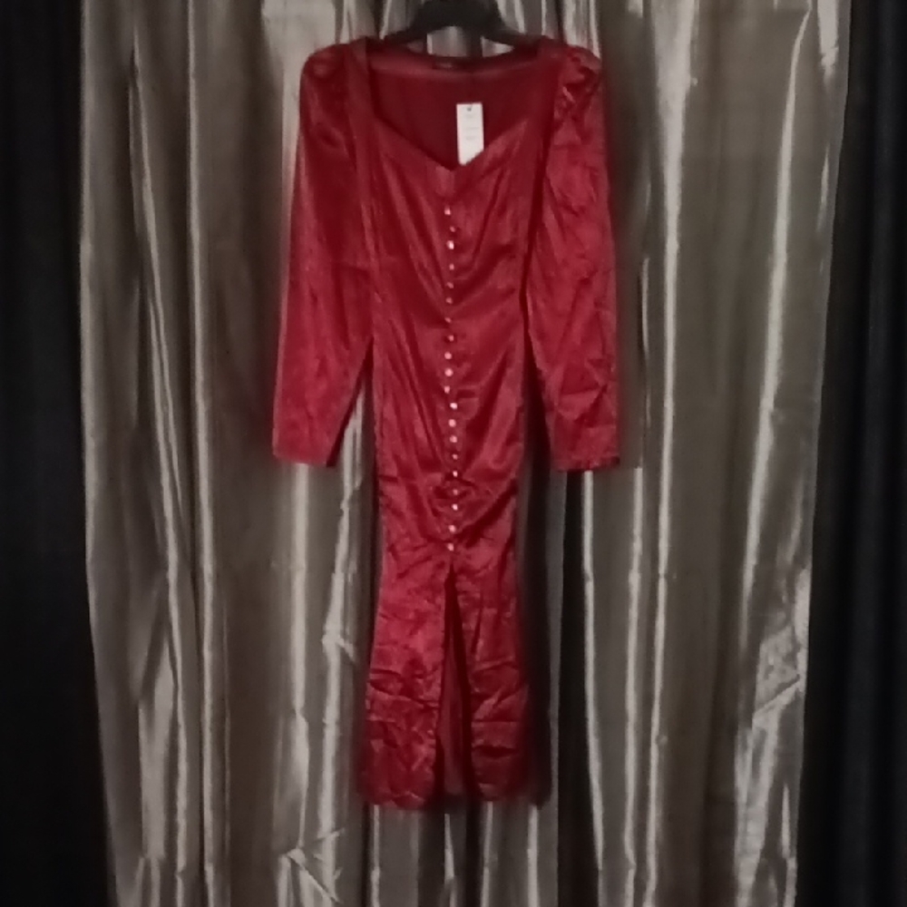 Elegant Red Long Sleeve Dress